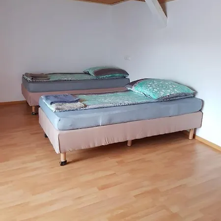 Lmi Haus & Urlaub Monteurwohnungen 2 * Münsingen